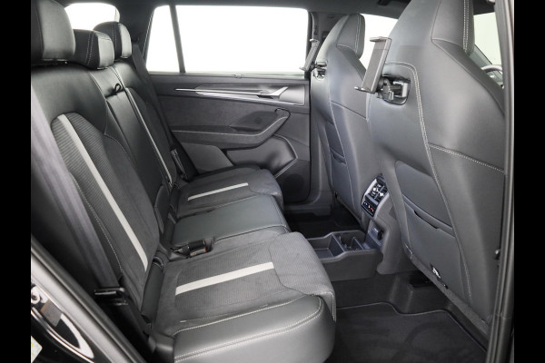 Škoda Kodiaq Sportline Business PHEV 1.5 TSI 204 pk 6 versn. DSG | Comfort Pakket | Panoramadak | Dynamic Chassis Control | Verwarmbare voorruit | Winter pakket