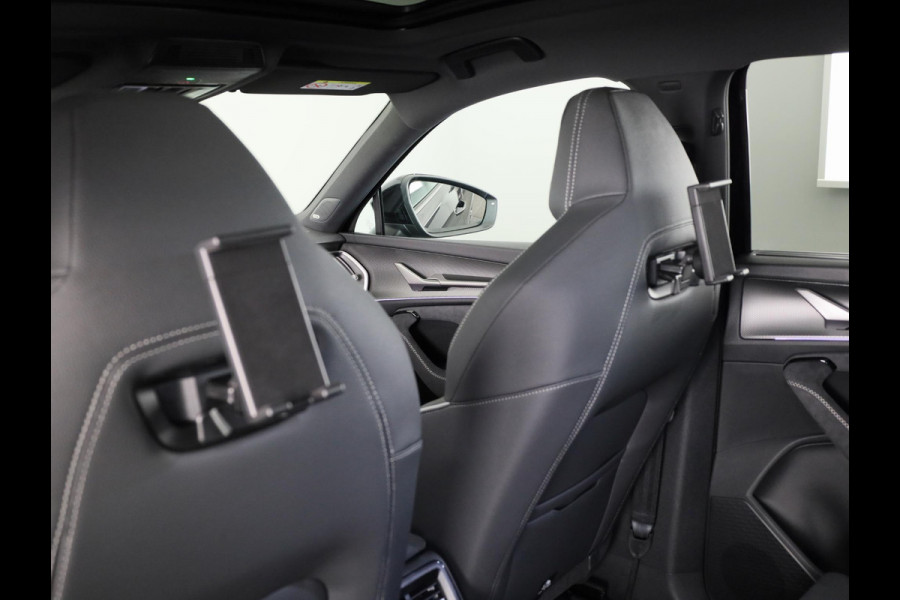 Škoda Kodiaq Sportline Business PHEV 1.5 TSI 204 pk 6 versn. DSG | Comfort Pakket | Panoramadak | Dynamic Chassis Control | Verwarmbare voorruit | Winter pakket