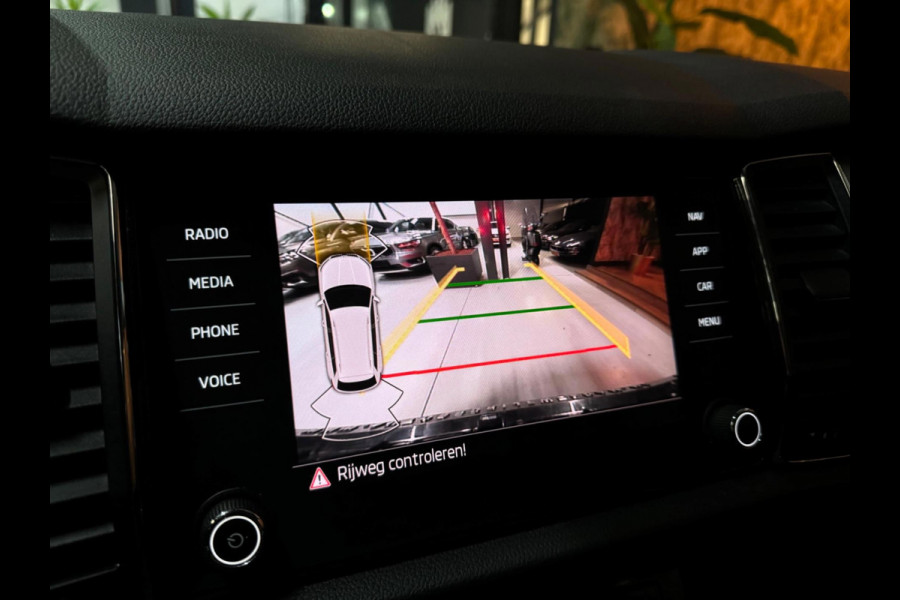 Škoda Kodiaq 1.5 TSI Ambition Garantie CarPlay Virtueel Camera PDC Lane Adoptief Cruise Clima Navi DAB Rijklaar