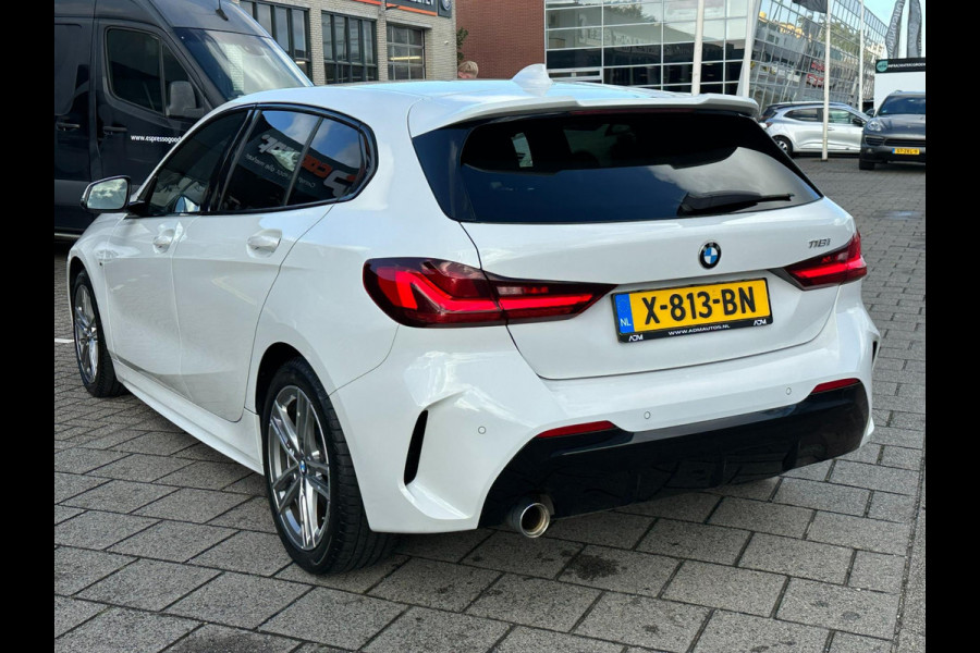 BMW 1-serie 118i High Executive l M-PAKKET l SFEERVERLICHTING