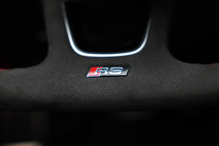 Audi RS3 Sportback 2.5 TFSI quattro |Keramisch|Pano|360|Carbon|HUD|B&O|Memory|