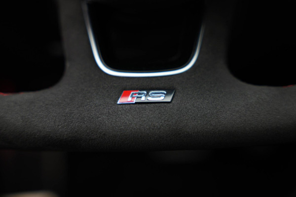 Audi RS3 Sportback 2.5 TFSI quattro |Keramisch|Pano|360|Carbon|HUD|B&O|Memory|