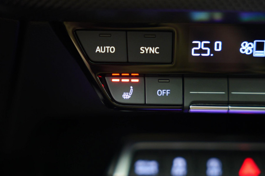 Audi RS3 Sportback 2.5 TFSI quattro |Keramisch|Pano|360|Carbon|HUD|B&O|Memory|