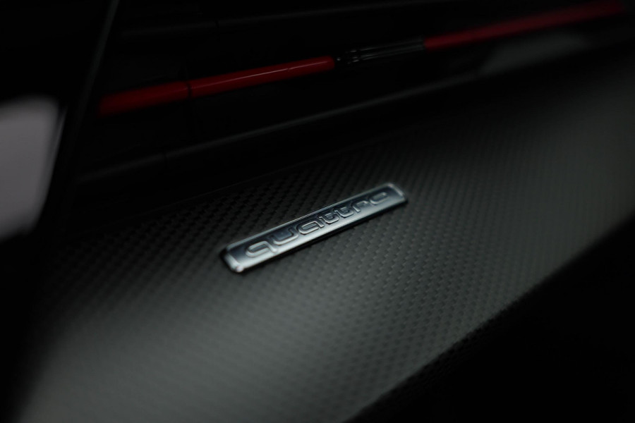 Audi RS3 Sportback 2.5 TFSI quattro |Keramisch|Pano|360|Carbon|HUD|B&O|Memory|