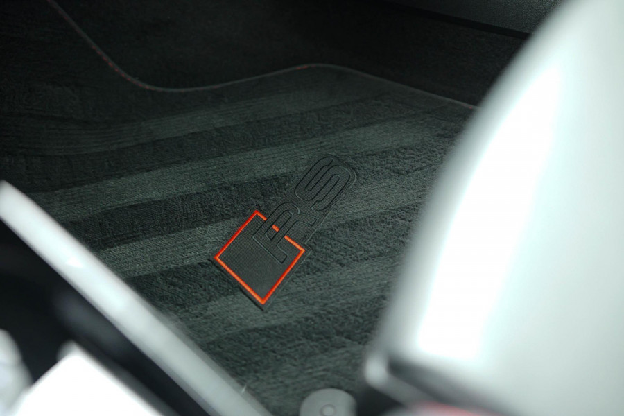 Audi RS3 Sportback 2.5 TFSI quattro |Keramisch|Pano|360|Carbon|HUD|B&O|Memory|