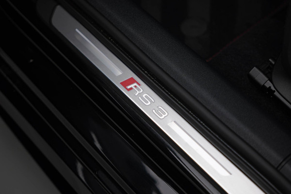 Audi RS3 Sportback 2.5 TFSI quattro |Keramisch|Pano|360|Carbon|HUD|B&O|Memory|