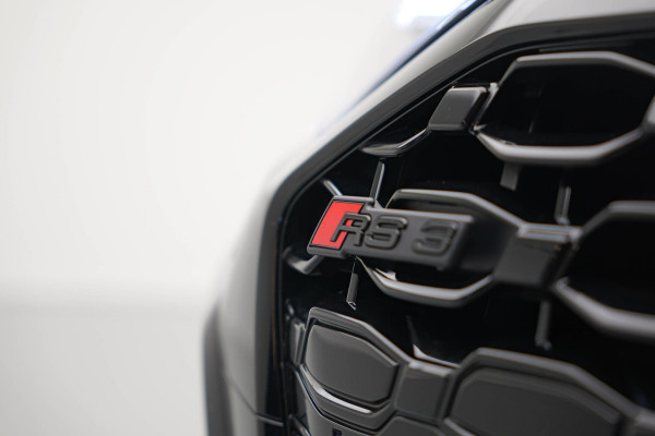 Audi RS3 Sportback 2.5 TFSI quattro |Keramisch|Pano|360|Carbon|HUD|B&O|Memory|