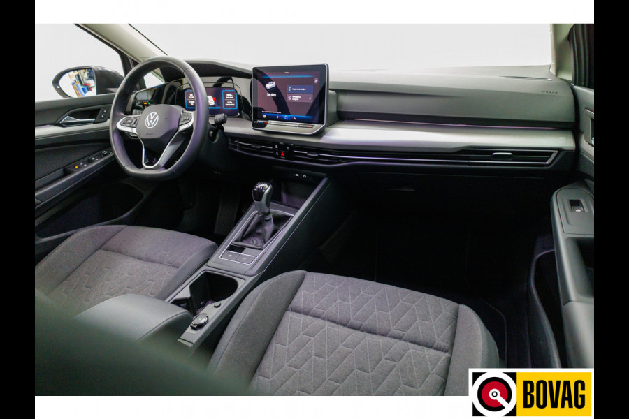 Volkswagen Golf 1.5 TSI Bus. Comf. Ed. 116 PK | Stoel & Stuurverw. | App. connect | Adap. Cruise | Extra getint glas v/a b-stijl | PDC V+ A | Draadloze tel. lader | All season banden