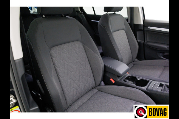 Volkswagen Golf 1.5 TSI Bus. Comf. Ed. 116 PK | Stoel & Stuurverw. | App. connect | Adap. Cruise | Extra getint glas v/a b-stijl | PDC V+ A | Draadloze tel. lader | All season banden
