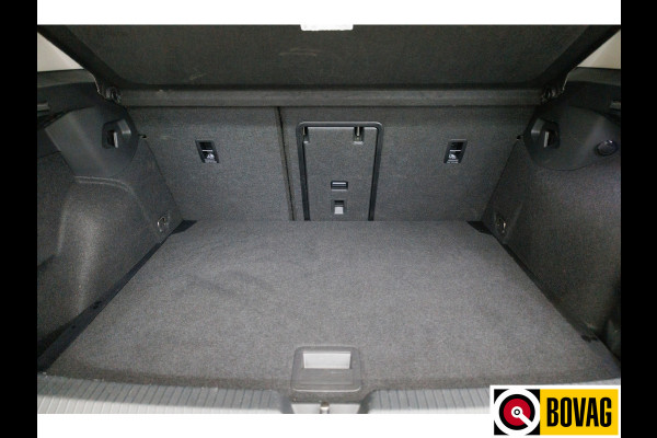 Volkswagen Golf 1.5 TSI Bus. Comf. Ed. 116 PK | Stoel & Stuurverw. | App. connect | Adap. Cruise | Extra getint glas v/a b-stijl | PDC V+ A | Draadloze tel. lader | All season banden