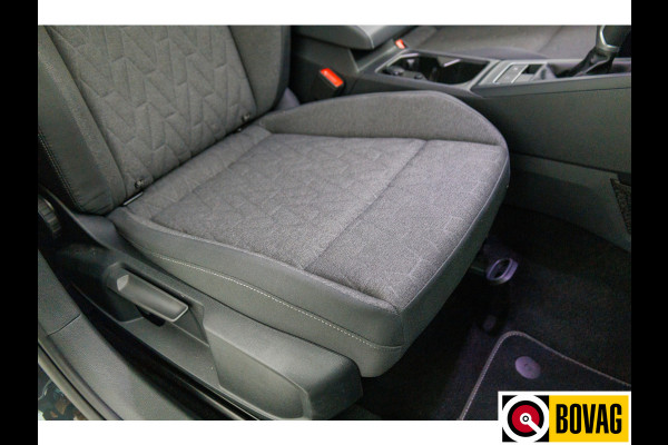Volkswagen Golf 1.5 TSI Bus. Comf. Ed. 116 PK | Stoel & Stuurverw. | App. connect | Adap. Cruise | Extra getint glas v/a b-stijl | PDC V+ A | Draadloze tel. lader | All season banden