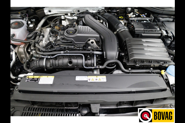 Volkswagen Golf 1.5 TSI Bus. Comf. Ed. 116 PK | Stoel & Stuurverw. | App. connect | Adap. Cruise | Extra getint glas v/a b-stijl | PDC V+ A | Draadloze tel. lader | All season banden
