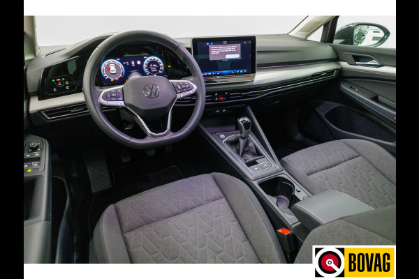 Volkswagen Golf 1.5 TSI Bus. Comf. Ed. 116 PK | Stoel & Stuurverw. | App. connect | Adap. Cruise | Extra getint glas v/a b-stijl | PDC V+ A | Draadloze tel. lader | All season banden