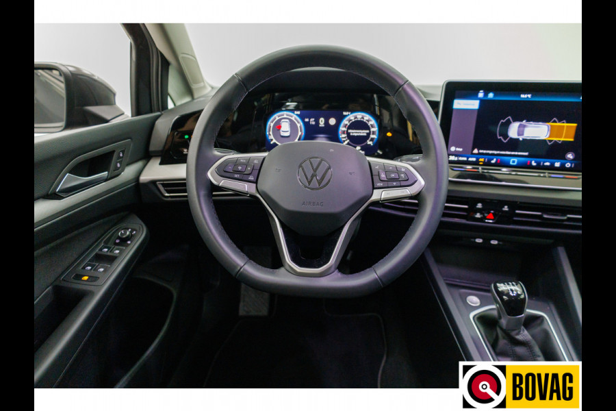 Volkswagen Golf 1.5 TSI Bus. Comf. Ed. 116 PK | Stoel & Stuurverw. | App. connect | Adap. Cruise | Extra getint glas v/a b-stijl | PDC V+ A | Draadloze tel. lader | All season banden
