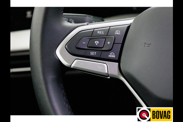 Volkswagen Golf 1.5 TSI Bus. Comf. Ed. 116 PK | Stoel & Stuurverw. | App. connect | Adap. Cruise | Extra getint glas v/a b-stijl | PDC V+ A | Draadloze tel. lader | All season banden