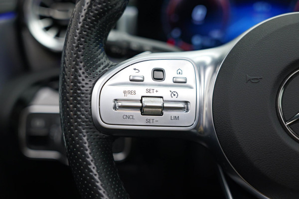Mercedes-Benz A-Klasse 250 e AMG Line |Pano|Dodehoek|Draadloos Laden|