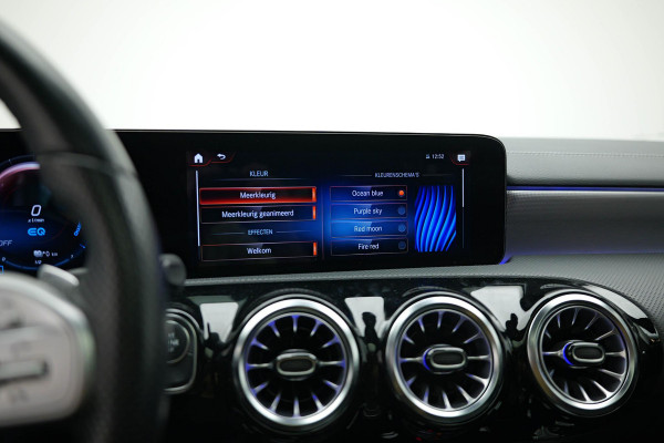 Mercedes-Benz A-Klasse 250 e AMG Line |Pano|Dodehoek|Draadloos Laden|