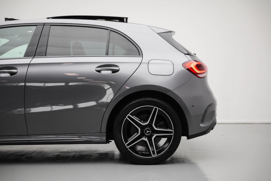 Mercedes-Benz A-Klasse 250 e AMG Line |Pano|Dodehoek|Draadloos Laden|