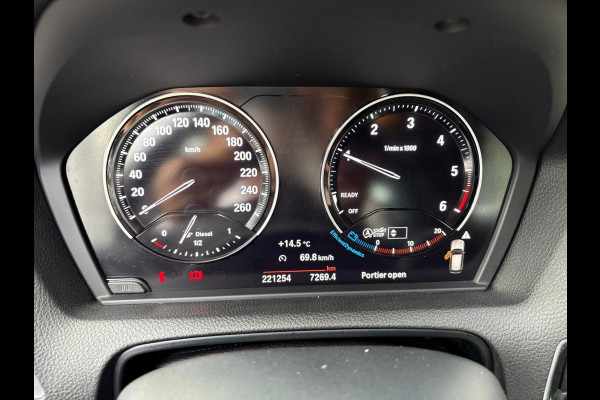 BMW 1-serie 116d Sport Line Edition | NAVI | CRUISE | AIRCO | SPORT | PDC | NWE APK