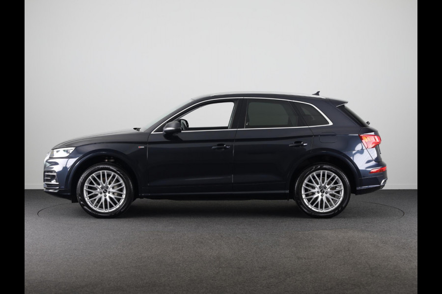 Audi Q5 50 TFSI e Advanced edition 299pk Plug in Hybrid S-tronic | Navigatie | Parkeersensoren | Adaptieve cruise control |