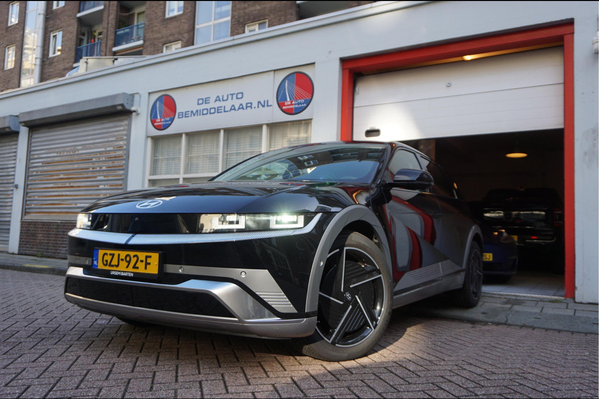 Hyundai IONIQ 5 Lounge 84 kWh | Long Range | LEER | Head Up Display | Adaptive + Lane | Memory + stoel- en stuurverwarming + stoelkoeling | Premium audio | 360 camera | Sfeerverlichting | BTW
