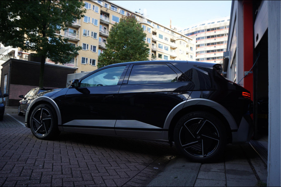 Hyundai IONIQ 5 Lounge 84 kWh | Long Range | LEER | Head Up Display | Adaptive + Lane | Memory + stoel- en stuurverwarming + stoelkoeling | Premium audio | 360 camera | Sfeerverlichting | BTW