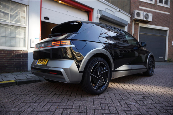 Hyundai IONIQ 5 Lounge 84 kWh | Long Range | LEER | Head Up Display | Adaptive + Lane | Memory + stoel- en stuurverwarming + stoelkoeling | Premium audio | 360 camera | Sfeerverlichting | BTW