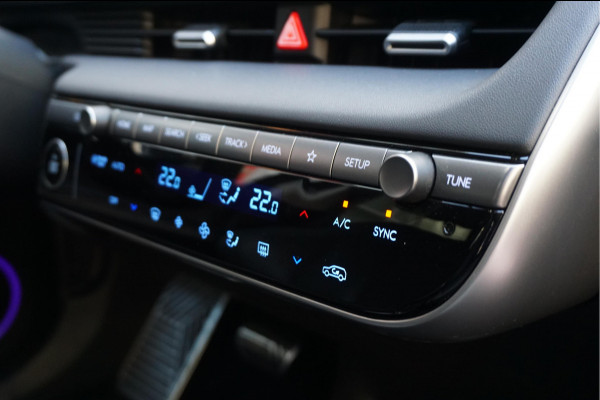 Hyundai IONIQ 5 Lounge 84 kWh | Long Range | LEER | Head Up Display | Adaptive + Lane | Memory + stoel- en stuurverwarming + stoelkoeling | Premium audio | 360 camera | Sfeerverlichting | BTW