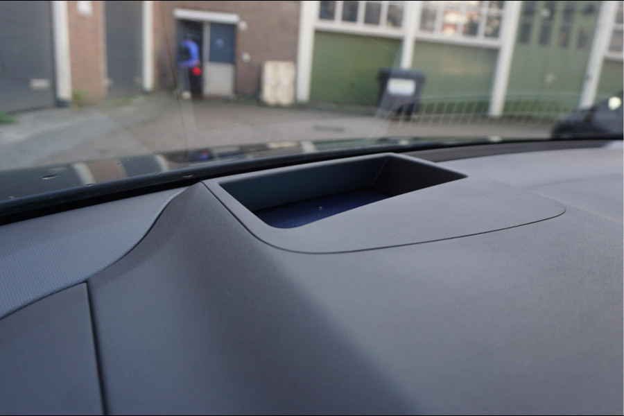 Hyundai IONIQ 5 Lounge 84 kWh | Long Range | LEER | Head Up Display | Adaptive + Lane | Memory + stoel- en stuurverwarming + stoelkoeling | Premium audio | 360 camera | Sfeerverlichting | BTW