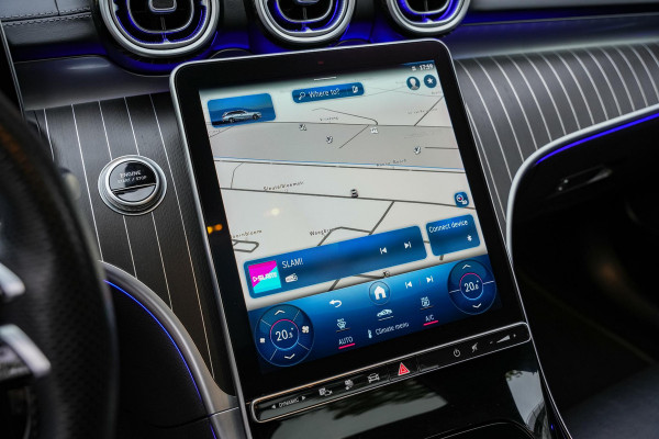Mercedes-Benz C-Klasse 300 e AMG Line Panoramadak Full Ambient Adapt. Cruise Laser LED 360Cam 19''LM