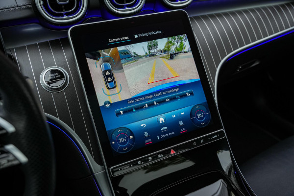 Mercedes-Benz C-Klasse 300 e AMG Line Panoramadak Full Ambient Adapt. Cruise Laser LED 360Cam 19''LM