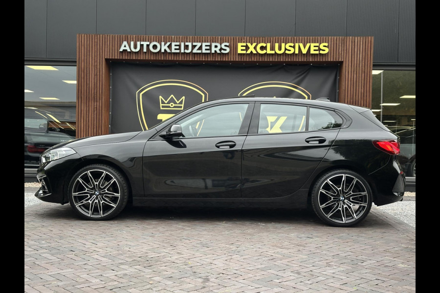 BMW 1-serie 118d M Pakket Panoramadak Cruise Leer Stoelverw. 19''LM