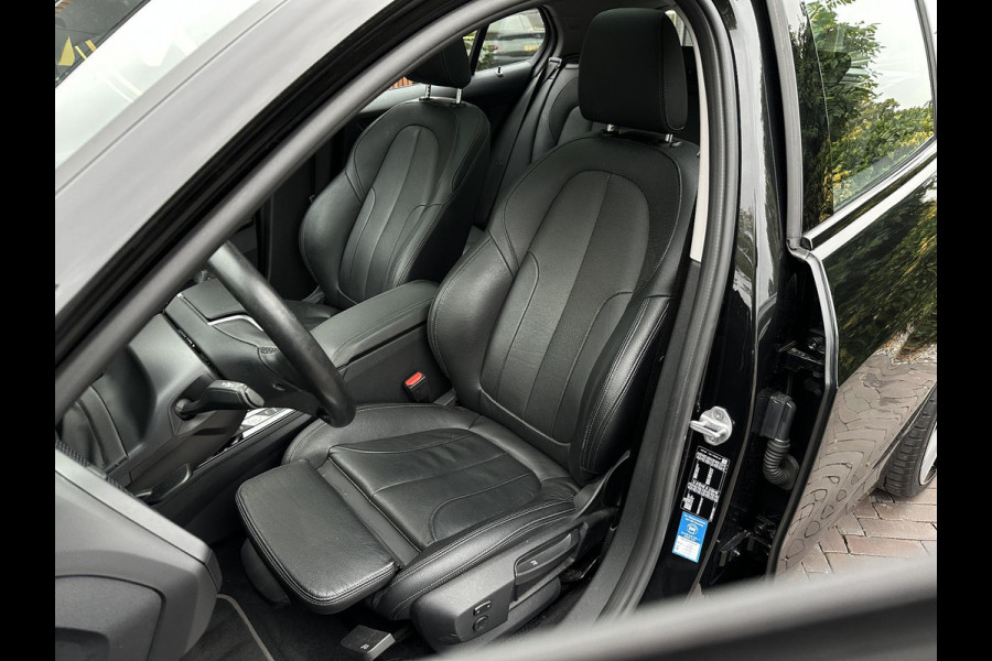 BMW 1-serie 118d M Pakket Panoramadak Cruise Leer Stoelverw. 19''LM