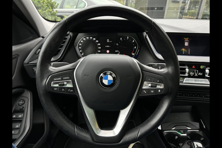 BMW 1-serie 118d M Pakket Panoramadak Cruise Leer Stoelverw. 19''LM