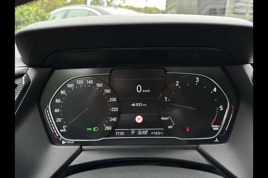 BMW 1-serie 118d M Pakket Panoramadak Cruise Leer Stoelverw. 19''LM