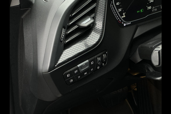 BMW 1-serie 118d M Pakket Panoramadak Cruise Leer Stoelverw. 19''LM