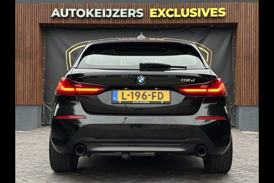 BMW 1-serie 118d M Pakket Panoramadak Cruise Leer Stoelverw. 19''LM