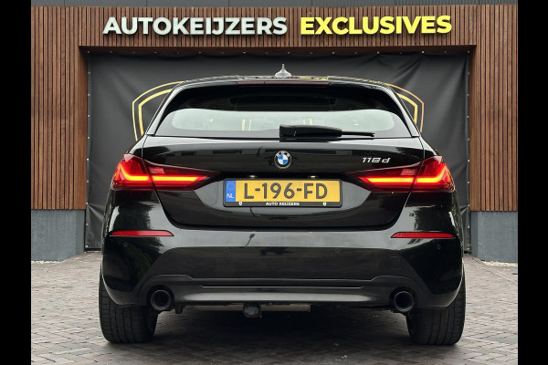 BMW 1-serie 118d M Pakket Panoramadak Cruise Leer Stoelverw. 19''LM