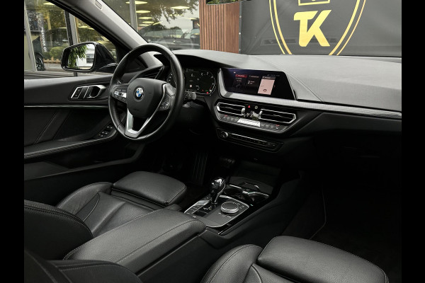 BMW 1-serie 118d M Pakket Panoramadak Cruise Leer Stoelverw. 19''LM