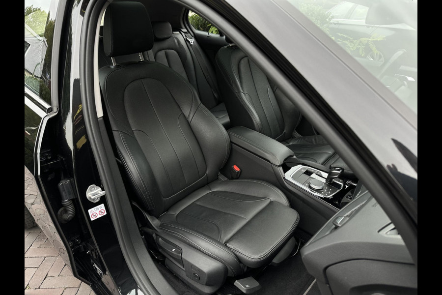 BMW 1-serie 118d M Pakket Panoramadak Cruise Leer Stoelverw. 19''LM