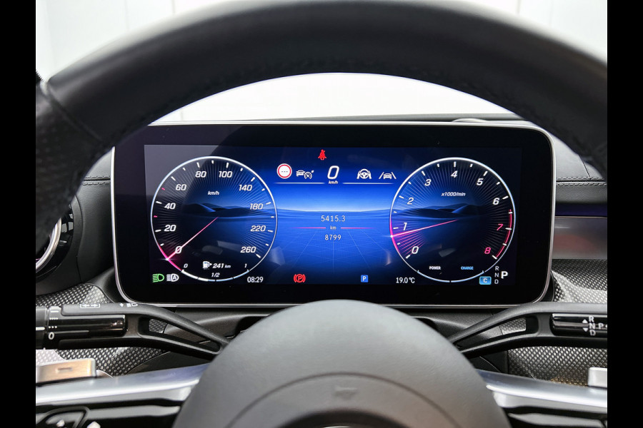 Mercedes-Benz CLE Coupé 300 4MATIC AMG-Line | Night pack | Panorama schuifdak | Rijassistentie pack | Burmester Sound | Leder | Premium Plus pack Inclusief 24 maanden MB Certified garantie voor Europa.