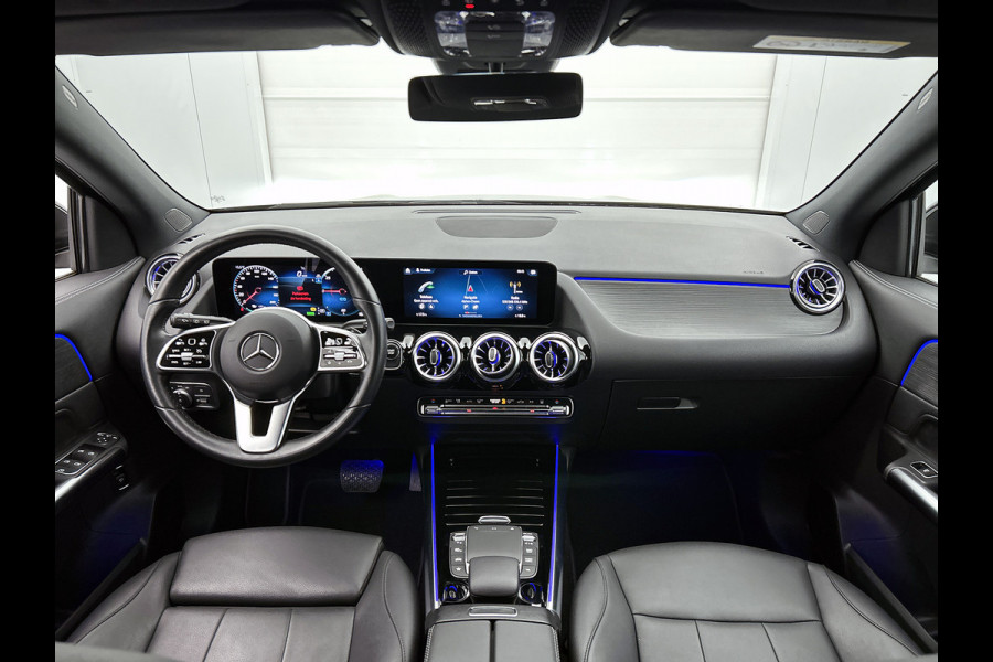 Mercedes-Benz EQA 250 Luxury Line 67 kWh Lichtmetalen velgen | Navigatie | Wide screen | Keyles Go | parking support met camera achter | Inclusief 48 maanden MB Certified garantie voor Europa.