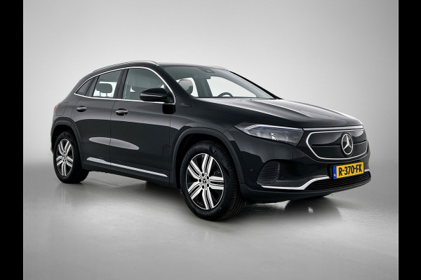 Mercedes-Benz EQA 250 Luxury Line 67 kWh Lichtmetalen velgen | Navigatie | Wide screen | Keyles Go | parking support met camera achter | Inclusief 48 maanden MB Certified garantie voor Europa.
