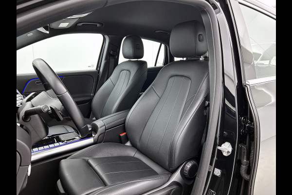 Mercedes-Benz EQA 250 Luxury Line 67 kWh Lichtmetalen velgen | Navigatie | Wide screen | Keyles Go | parking support met camera achter | Inclusief 48 maanden MB Certified garantie voor Europa.