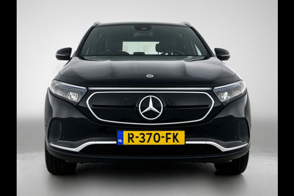 Mercedes-Benz EQA 250 Luxury Line 67 kWh Lichtmetalen velgen | Navigatie | Wide screen | Keyles Go | parking support met camera achter | Inclusief 48 maanden MB Certified garantie voor Europa.
