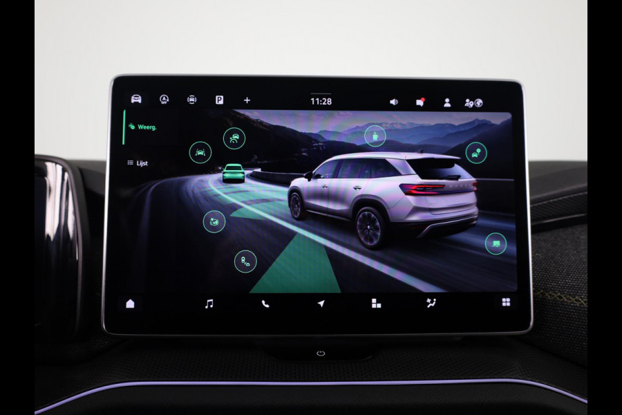 Škoda Kodiaq 1.5 TSI MHEV Business Edition 7p. 150 PK DSG | Verlengde garantie | Panorama dak | 7 PERSOONS | Trekhaak | LED Matrix koplampen |