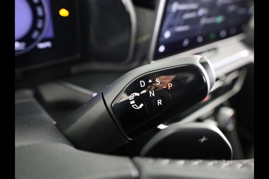 Škoda Kodiaq 1.5 TSI MHEV Business Edition 7p. 150 PK DSG | Verlengde garantie | Panorama dak | 7 PERSOONS | Trekhaak | LED Matrix koplampen |