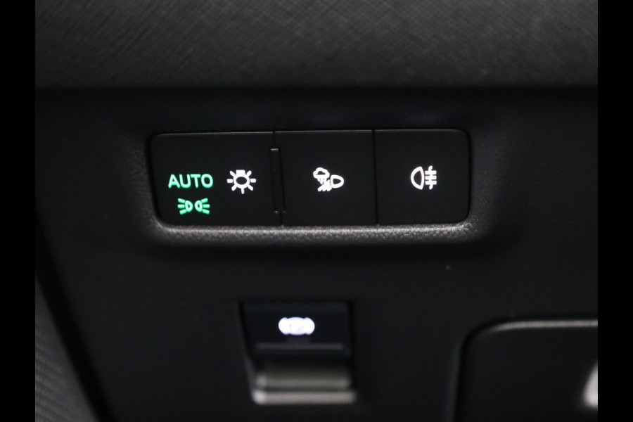 Škoda Kodiaq 1.5 TSI MHEV Business Edition 7p. 150 PK DSG | Verlengde garantie | Panorama dak | 7 PERSOONS | Trekhaak | LED Matrix koplampen |