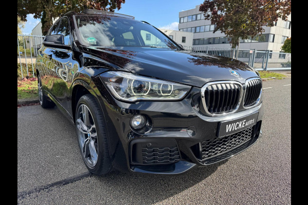 BMW X1 XDrive25i High Executive HUD Panorama Memory M Pakket
