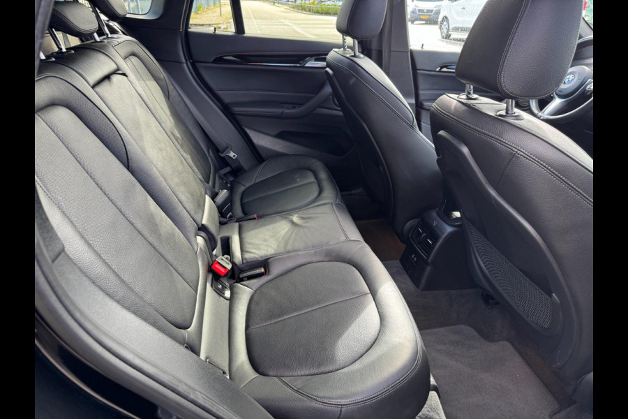 BMW X1 XDrive25i High Executive HUD Panorama Memory M Pakket